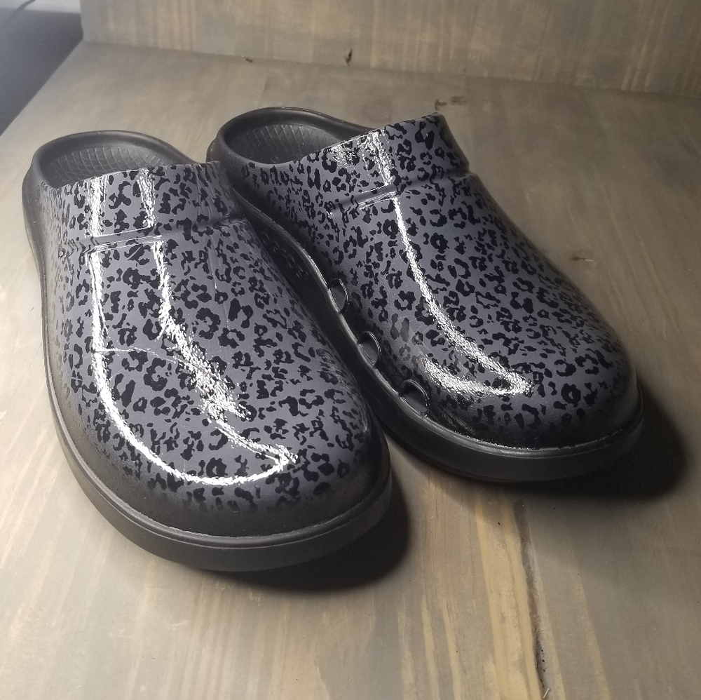 OOFOS OOCLOOG Womens CLOG